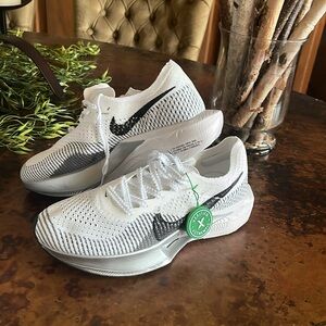 Nike VaporFly Brand New no box. Mens size 7.5 women’s size 9.